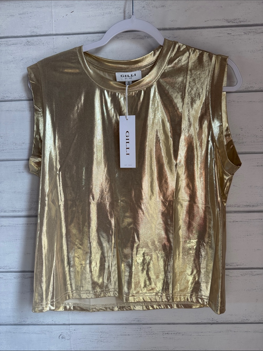 NWT Gilli metallic Gold top